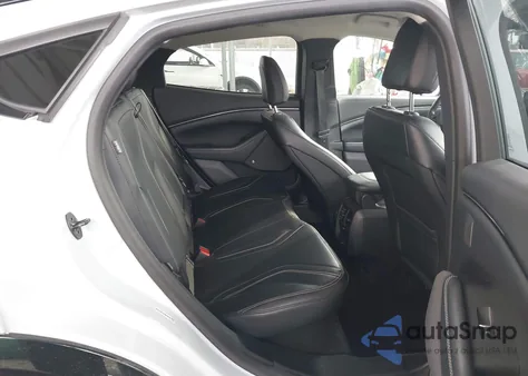 2022 Ford Mustang Mach-E Premium z USA, uszkodzony, nr VIN 3FMTK3SU4NMA40798